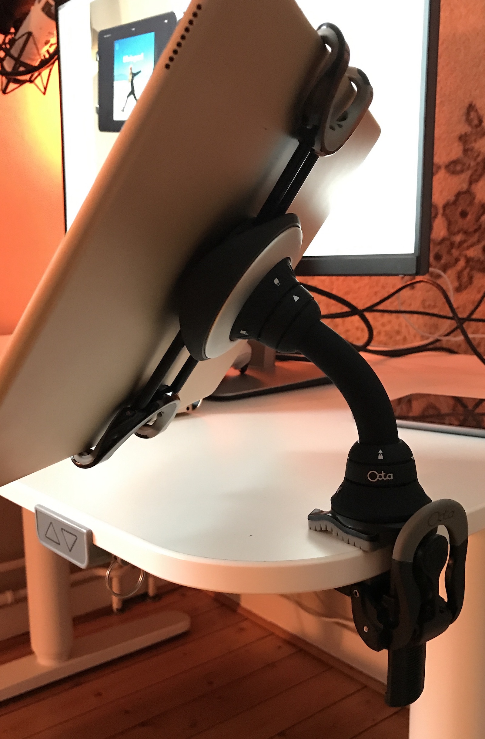 Clamp with Ipad pro attached