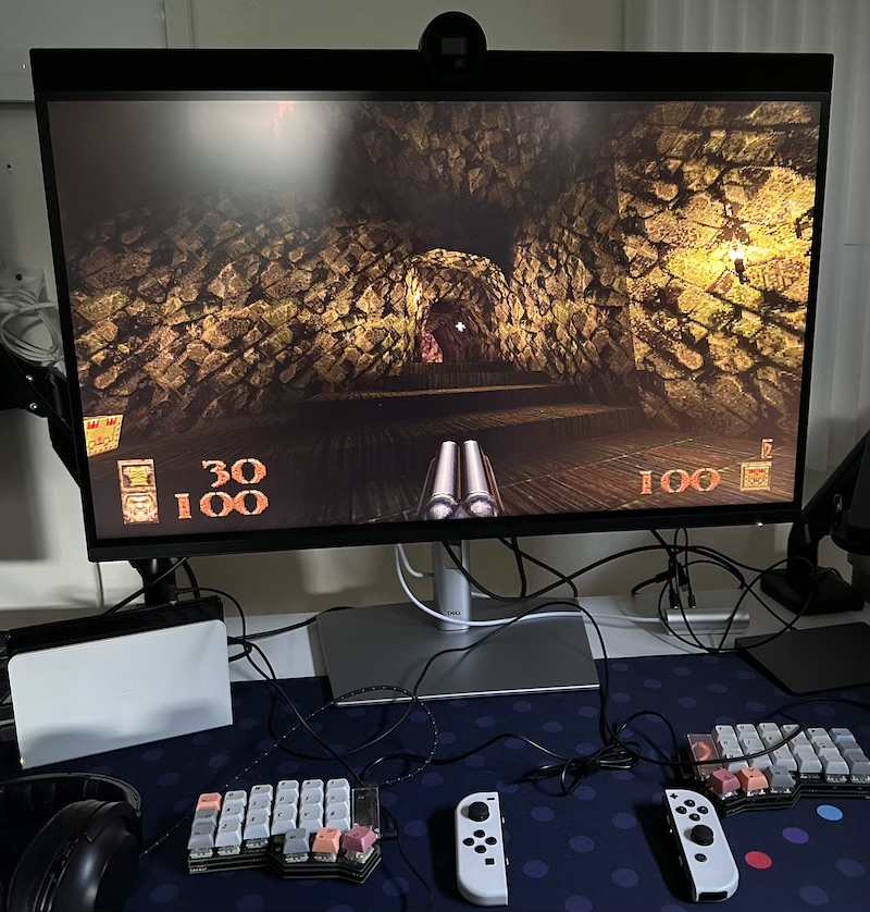 Quake running on the Dell U3224KB